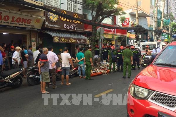 Vụ sập trần cửa hàng tiện lợi ở Tp Hồ Chí Minh: Một nạn nhân tử vong 