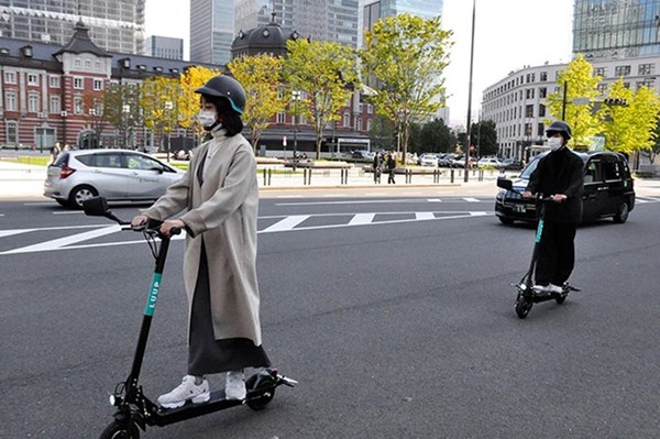 Israel kêu gọi người dân đăng ký xe đạp điện và scooter điện