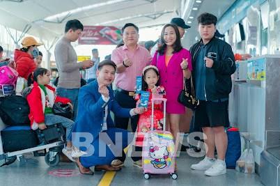 Vietravel Airlines đón những vị khách xông đất chuyến bay đầu tiên dịp Tết Nguyên đán 2023