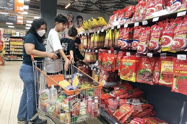 Nhiều điểm bán lẻ mở cửa Mùng 2 Tết