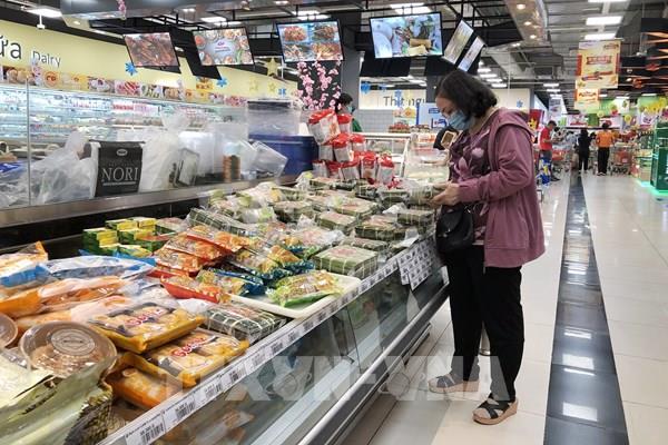 Mùng 3 Tết nhu cầu mua sắm chưa cao, giá cả ổn định