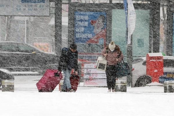 Hàn Quốc tăng trợ cấp nhiên liệu cho các đối tượng yếu thế trong mùa Đông