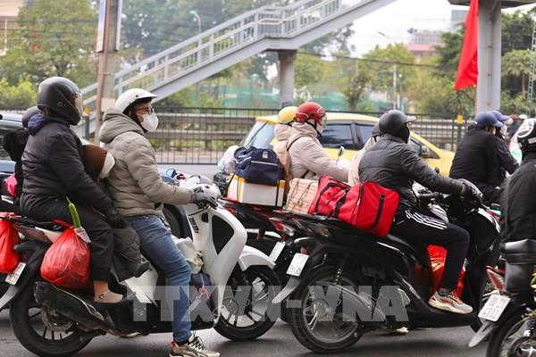 Người dân hối hả trở lại Hà Nội sau kỳ nghỉ Tết Nguyên đán