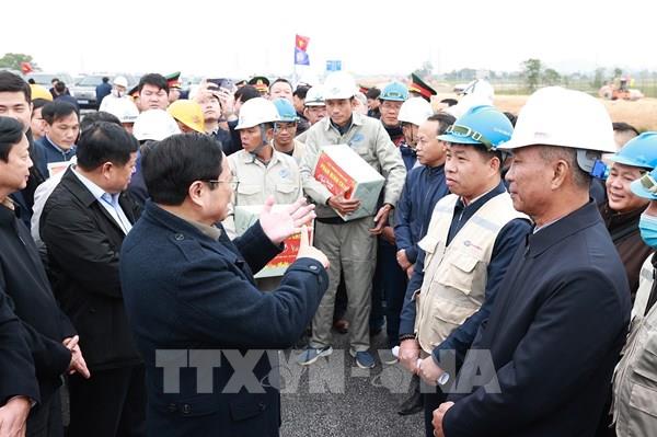Thủ tướng: Thi công cao tốc bảo đảm tiến độ, chất lượng, không đội vốn