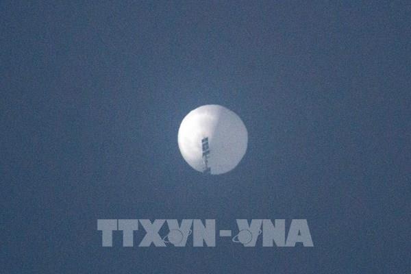 Mỹ bắn hạ khí cầu Trung Quốc bay qua không phận