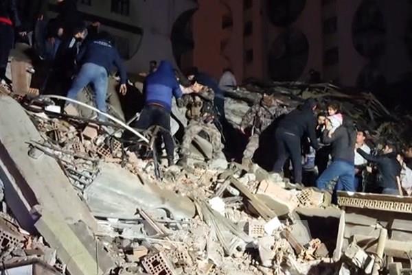 Ít nhất 100 người thiệt mạng vì động đất mạnh tại Thổ Nhĩ Kỳ và Syria