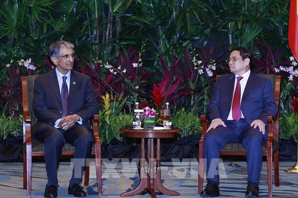 Thủ tướng Phạm Minh Chính tiếp các doanh nghiệp hàng đầu Singapore