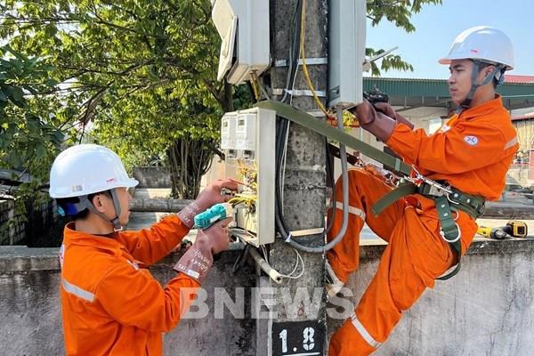 Điện lực Nga Sơn sẽ hoàn thành lắp đặt 3.500 công tơ điện tử đo xa đợt 1