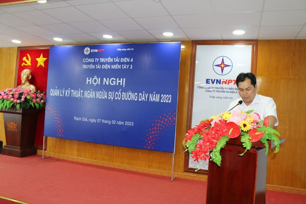 Truyền tải điện tìm giải pháp quản lý kỹ thuật, ngăn ngừa sự cố đường dây