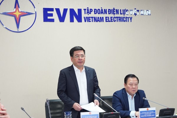 Gỡ khó cho EVN về đầu tư xây dựng và cơ chế bán điện