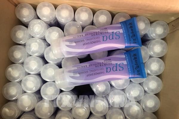 Phát hiện kho chứa mỹ phẩm, nước hoa nhập lậu giá trị cao