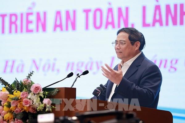 Thủ tướng: Các chủ thể cùng vào cuộc tháo gỡ khó khăn, thúc đẩy phát triển thị trường bất động sản