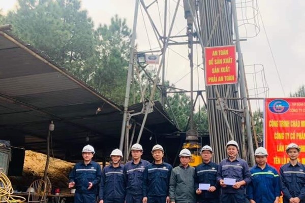 TKV thực hiện thành công mũi khoan thăm dò độ sâu 1.320m 