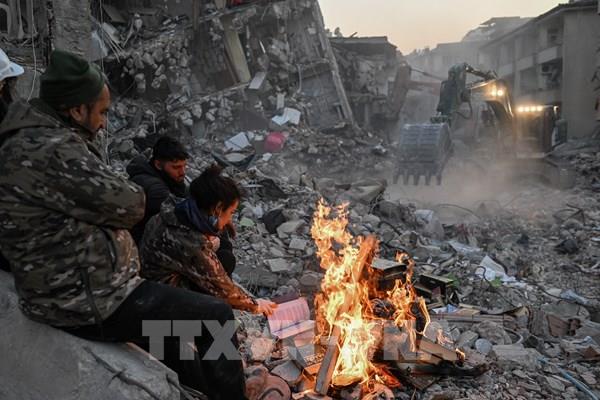 Miền Trung Thổ Nhĩ Kỳ lại rung chuyển bởi động đất