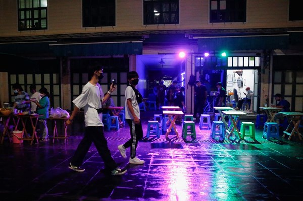 Bộ Y tế Thái Lan phản đối việc mở quán rượu thâu đêm