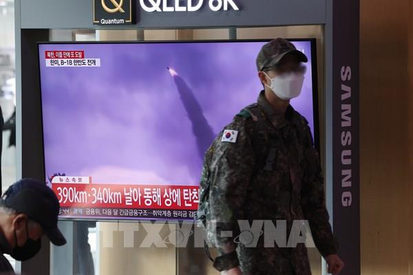 Văn phòng Tổng thống Hàn Quốc họp khẩn sau vụ phóng tên lửa của Triều Tiên