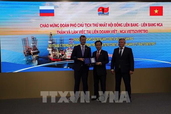 Vietsovpetro quan tâm phát triển năng lượng tái tạo