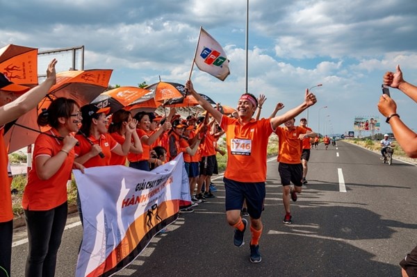 Giải chạy “FPT 35 năm - Dấu chân hạnh phúc” thu hút 135.000 lượt tham gia