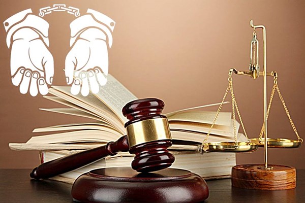 Truy tố đối tượng người nước ngoài về tội “Trộm cắp tài sản”