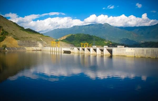 Dồn lực sớm vận hành Thủy điện Ialy mở rộng