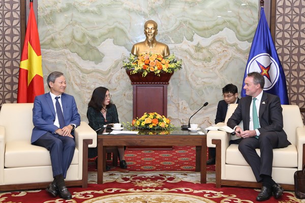 Tổng giám đốc EVN tiếp Giám đốc Quỹ Liên minh Năng lượng toàn cầu cho con người và hành tinh