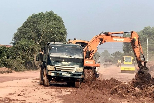 Lên phương án tổ chức lại việc đổ thải dự án nâng cấp Quốc lộ 31