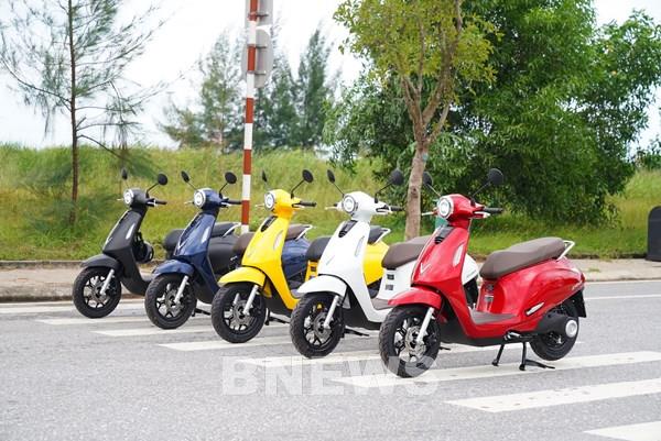 Thị trường xe máy điện: Nhiều tên tuổi mới tham gia, VinFast vững vàng “ngôi vương”