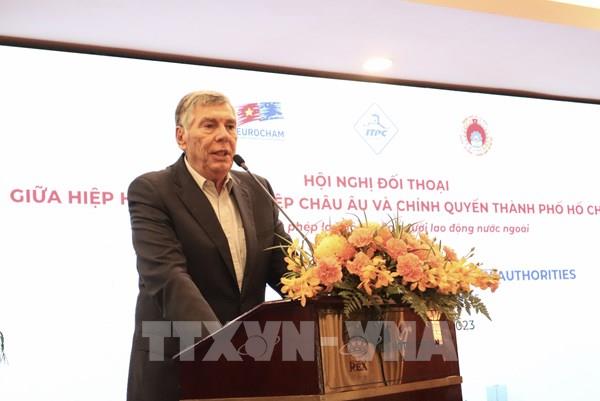 EuroCham đề xuất rút ngắn thời gian cấp phép cho người lao động nước ngoài