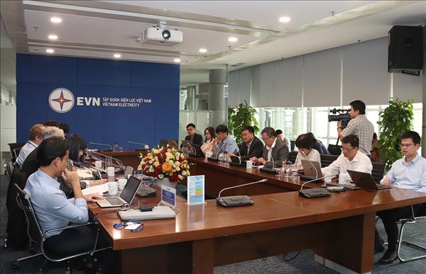 Nhóm các nhà tài trợ Dự án Nhà máy Thủy điện tích năng Bác Ái làm việc tại EVN