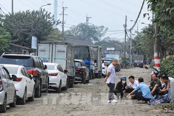 Hà Nội: Quá tải tại các trung tâm đăng kiểm xe cơ giới