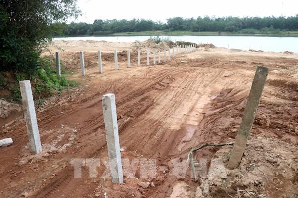 Chủ tịch UBND huyện Triệu Phong phản hồi TTXVN về tình trạng khai thác cát trái phép