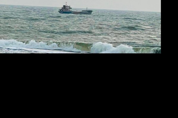 Tàu Xuyên Á 126 có nguy cơ bị chìm tự ý rời khỏi vùng biển Bình Thuận khi chưa được phép