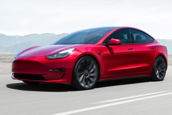 Tesla tiếp tục giảm giá sâu loạt xe điện