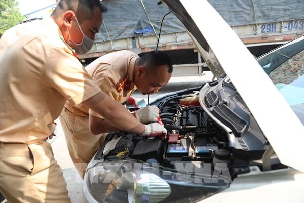 Ba ngày tăng cường lực lượng Cảnh sát giao thông, 4.437 phương tiện được đăng kiểm