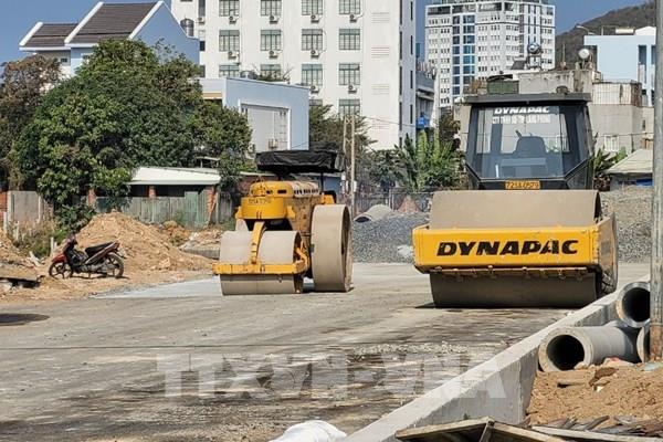 Giao bổ sung, điều chỉnh kế hoạch đầu tư công trung hạn cho bộ, địa phương