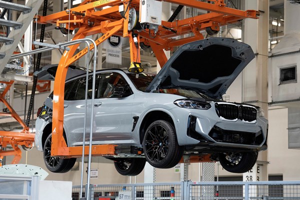 BMW dự kiến sớm đạt mục tiêu về doanh số bán xe điện trước năm 2030