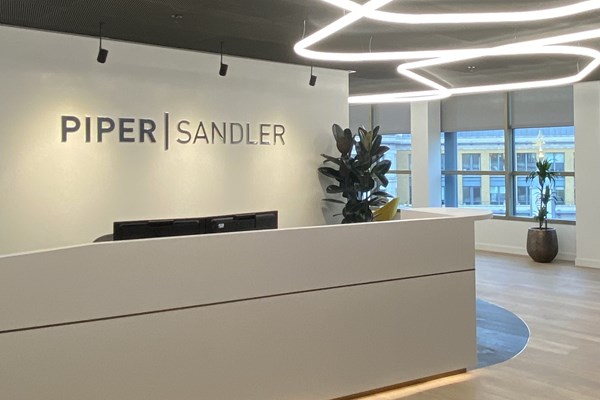 Vụ SVB phá sản: FDIC chọn Piper Sandler trong đợt đấu thầu mới để bán SVB