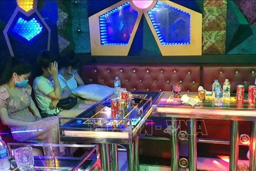 Tp.Hồ Chí Minh: Nhiều quán karaoke không đạt tiêu chuẩn phòng chống cháy nổ, hoạt động chui