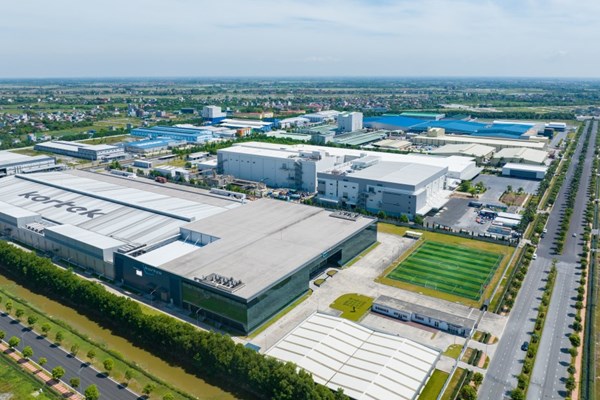 Chứng khoán ngày 12/4: Cổ phiếu bất động sản, ngân hàng tiếp nhịp tăng 