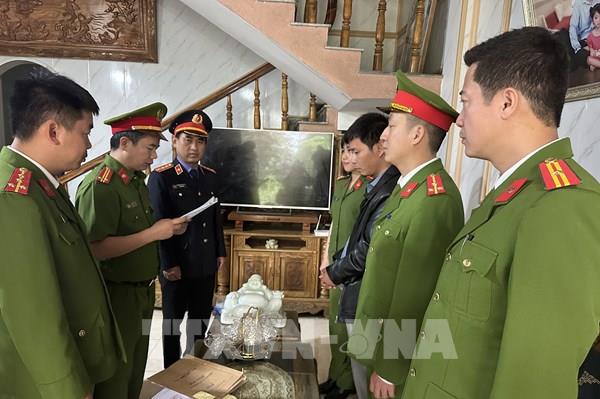 Bắt tạm giam cán bộ địa chính thị trấn Quý Lộc, Thanh Hóa