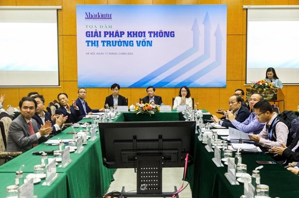 Cần nhiều giải pháp khơi thông dòng vốn cho doanh nghiệp 