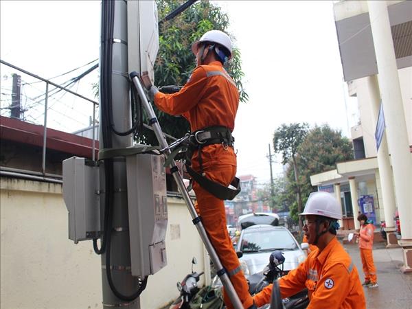 Tp Hồ Chí Minh: Giá điện tăng cao do thay đổi ngày ghi chỉ số điện
