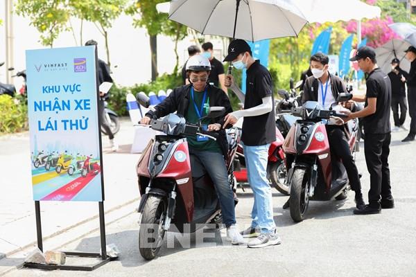 Khách hàng đánh giá như thế nào sau khi lái thử xe máy điện VinFast?