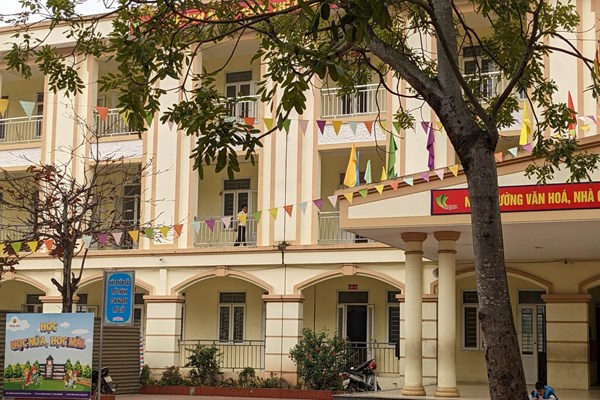 Vụ xô xát tại Trường Tiểu học Đại Nghĩa (Hà Nội): Xử phạt hiệu trưởng, cảnh cáo giáo viên