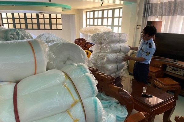 Thu giữ nhiều lưới đánh bắt cá không rõ nguồn gốc xuất xứ