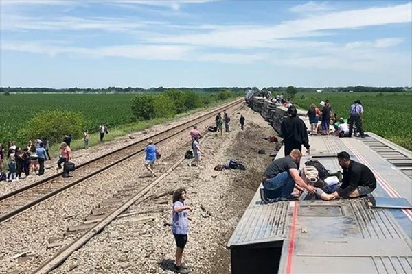 Mỹ: 5 toa tàu chở hàng bị trật bánh ở bang Massachusetts