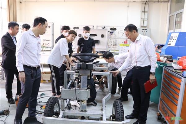 Doanh nghiệp công nghiệp hỗ trợ khó tìm lao động chất lượng cao