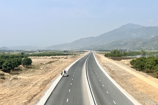 Cao tốc Nha Trang - Cao Lâm sẽ kịp vận hành kỹ thuật vào tháng 6 tới