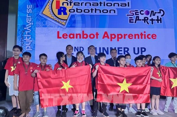 Đội Việt Nam giành được 17 giải thưởng tại cuộc thi Robothon quốc tế 2023