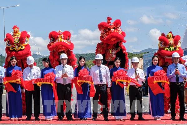 Đưa vào sử dụng đường giao thông từ Quốc lộ 1 đi Đầm Môn